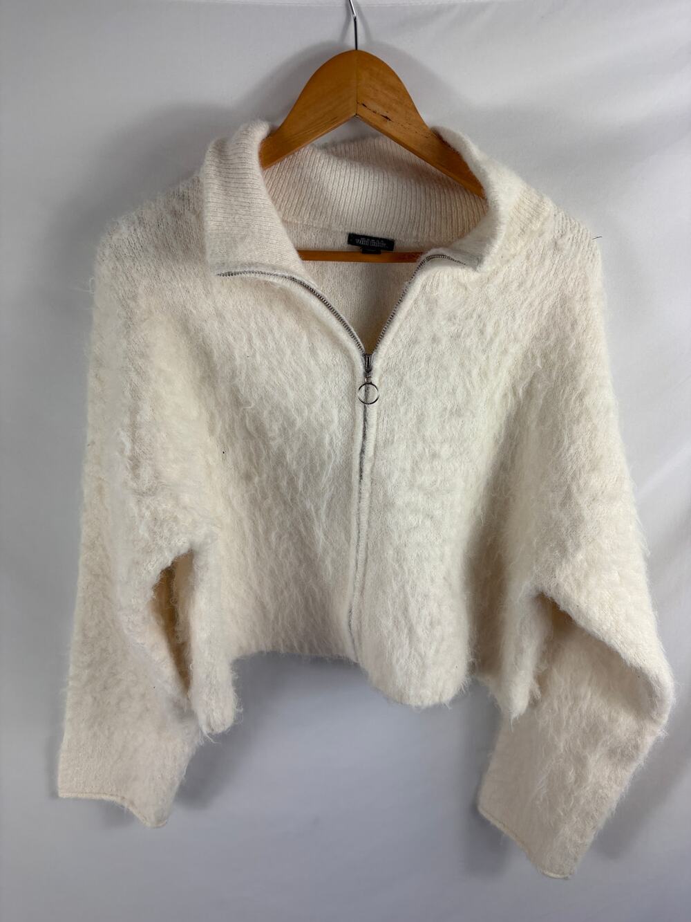 Wild Fable Fuzzy Zip Up Collared Crop Sweater White Size Small